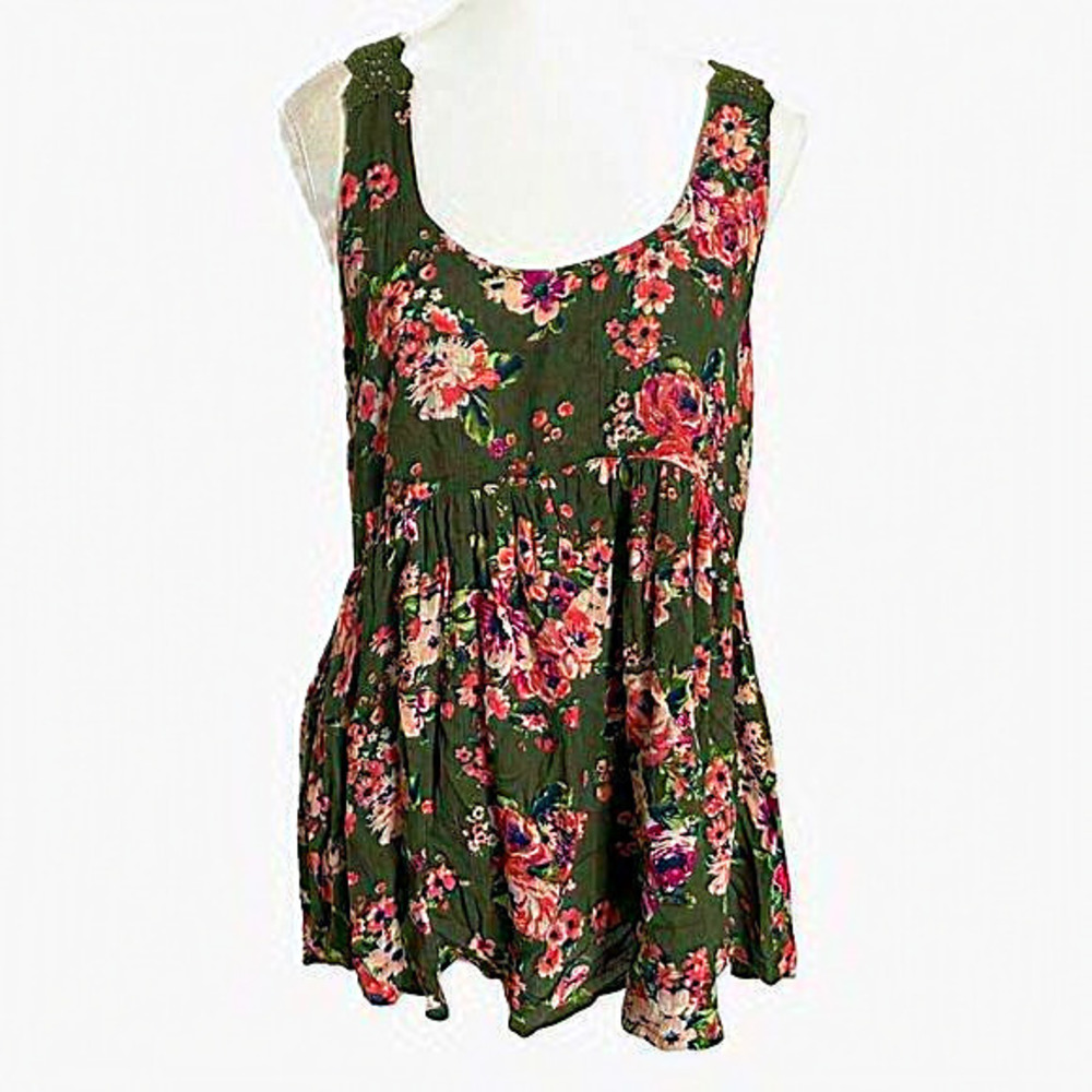 H.I.P. Green Floral Rayon Tank Top with‎ Lace Details